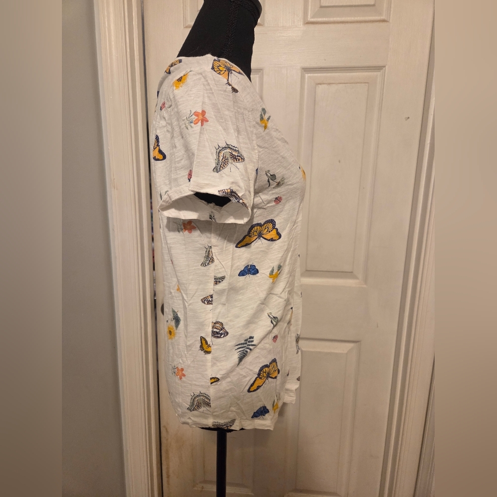 Lucky Brand White Floral Butterfly Tee - Picture 3 of 5